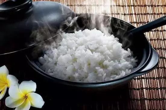 蒸米饭的水比例_蒸米饭用水比例_蒸米饭水和米的比例