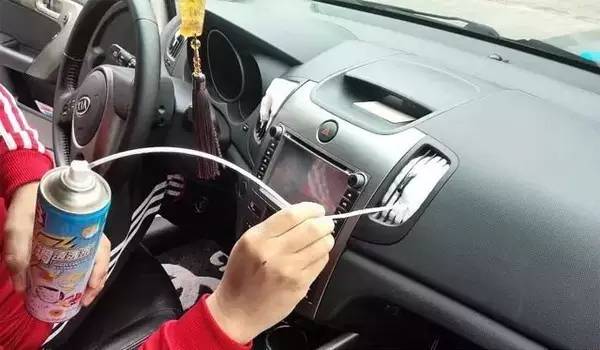 空调有异味会中毒吗_空调有异味_空调有异味会对身体有害吗